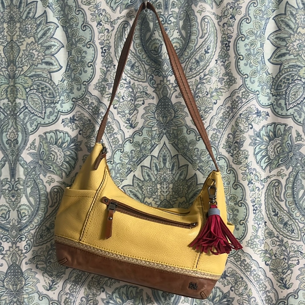 The Sak pocketbook